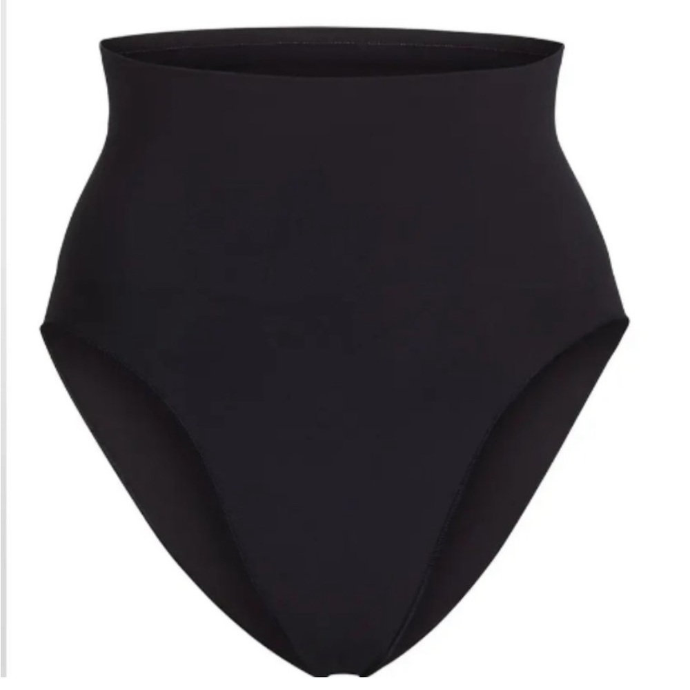 NWOT Skims Core Control High Waist Panty